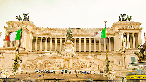 Photograph of the parliament building in Rome, Italy